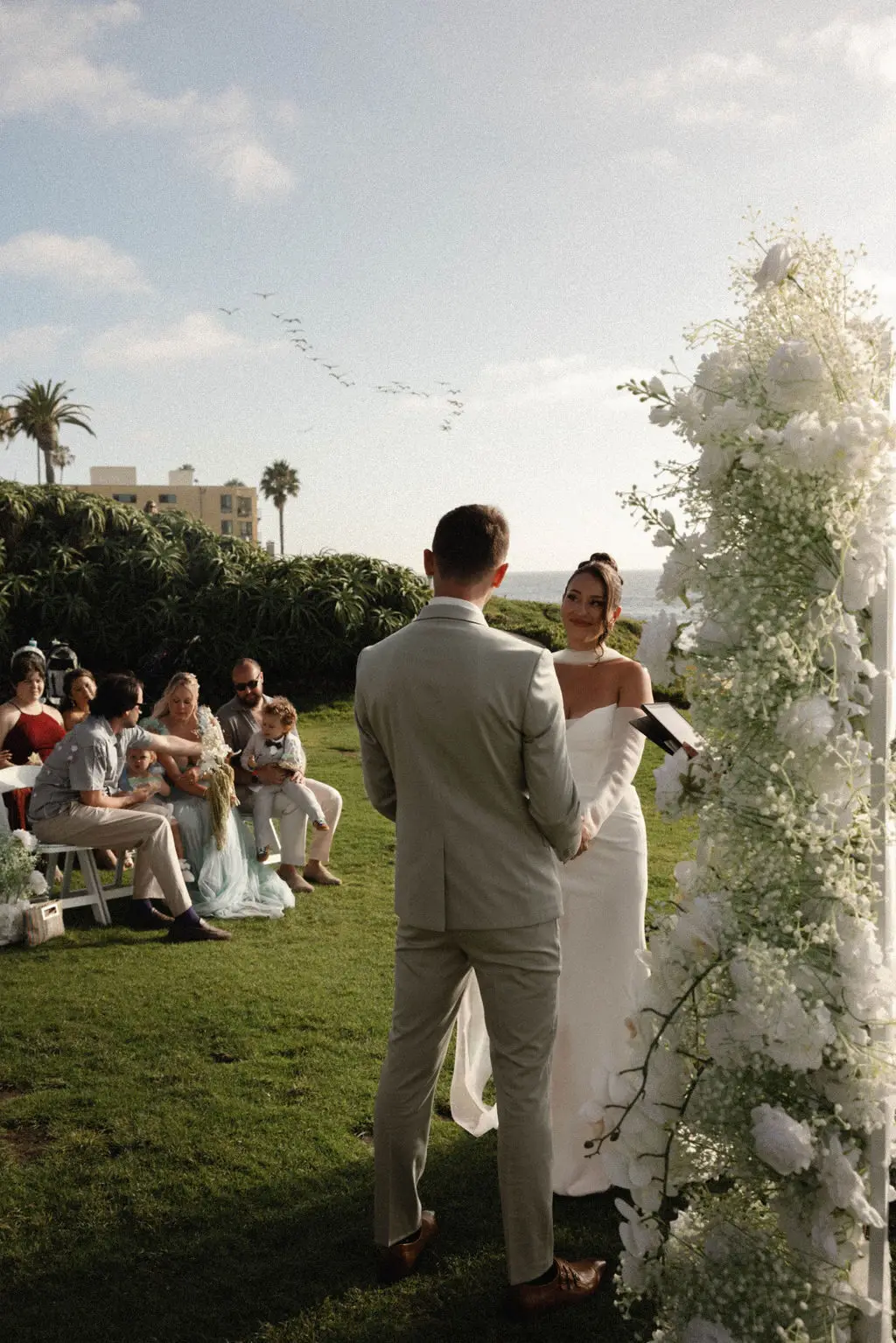Oceanfront Cuvier Park Wedding Bowl ceremony and La Valencia wedding portraits in La Jolla by Cinematica Weddings.